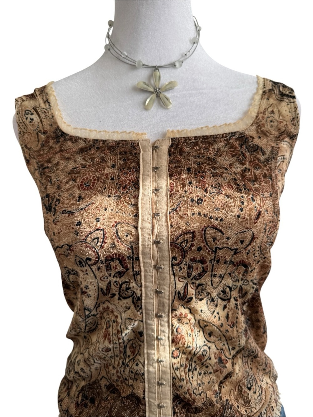 Brown Paisley Lace-Trim Sleeveless Top - Women - Picture 2 of 6